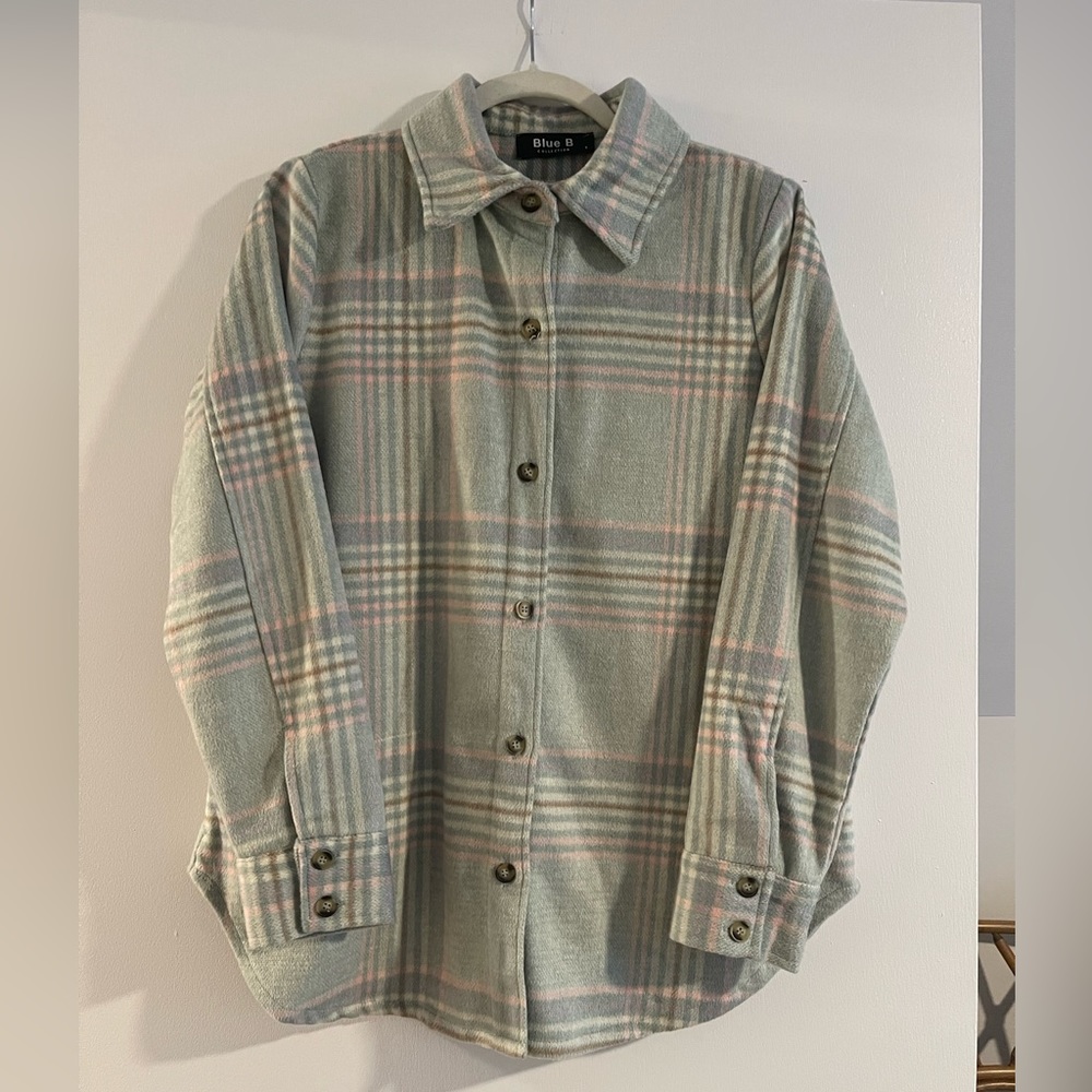 NWOT Blue B Collection Oversized Flannel (S)